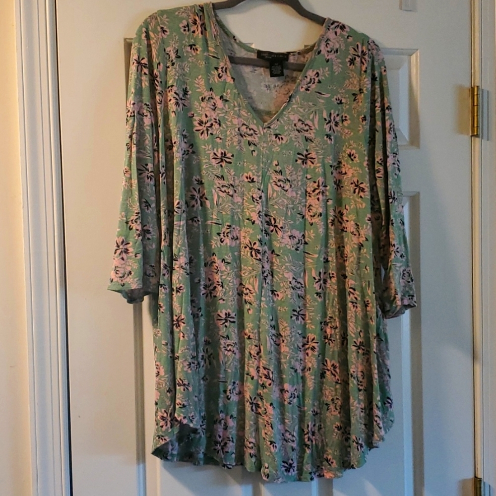 Floral print shirt